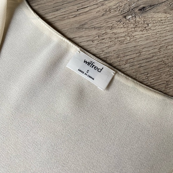 Aritzia Wilfred Sofiane Blouse (cream) - Picture 6 of 6